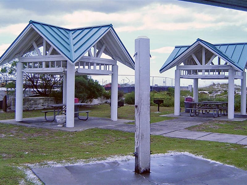 1648253 Beach Access 1