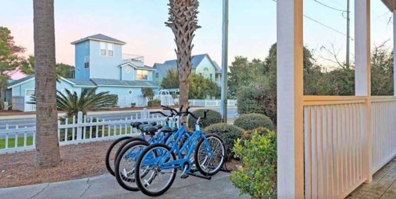 170265 Four Bikes