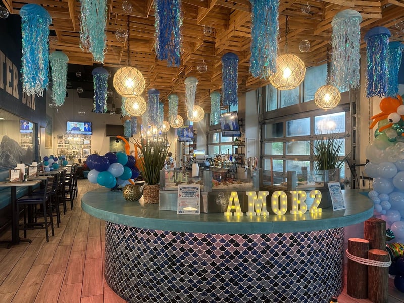 The bar at Anna Maria Oyster Bar in Bradenton, Florida