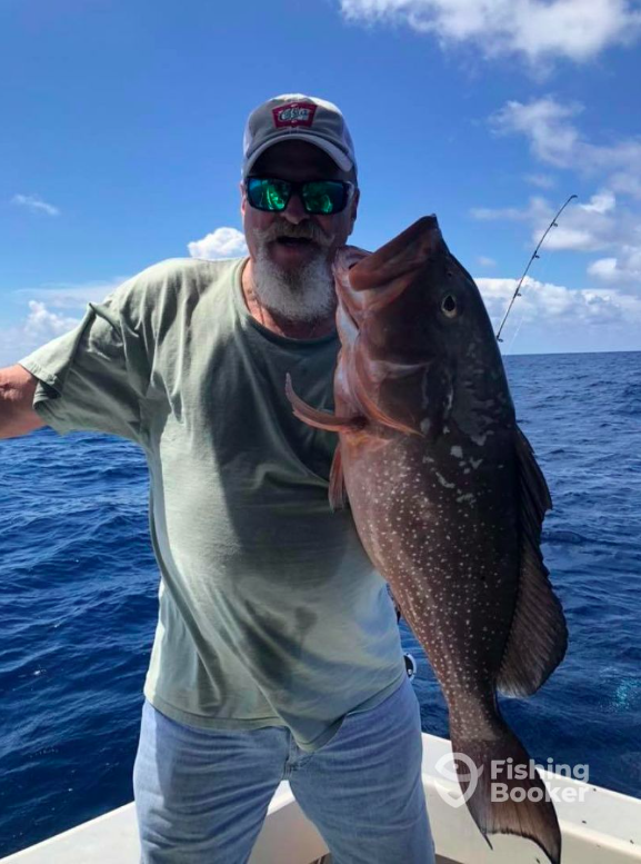 Catches can include Amberjack, Cobia, Hogfish, Mangrove Snapper, Great Barracuda, Gag Grouper, Kingfish, Red Snapper, Skipjack, Red Grouper, Black Seabass, Spanish Mackerel, and more
