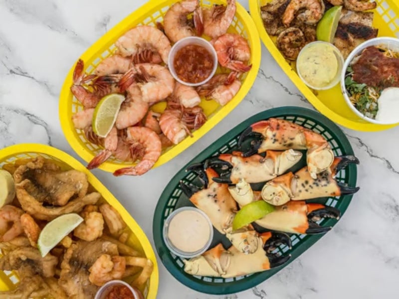 1384426 Fresh Seafood Platters At Leebe Fish