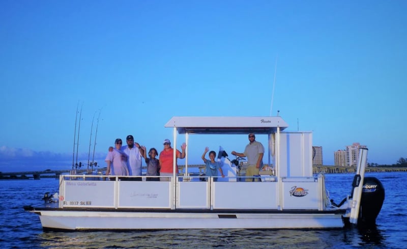 1384794 Spacious And Comfortable 24 Pontoon