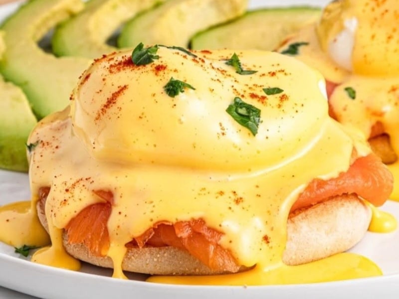The smoked salmon benedict