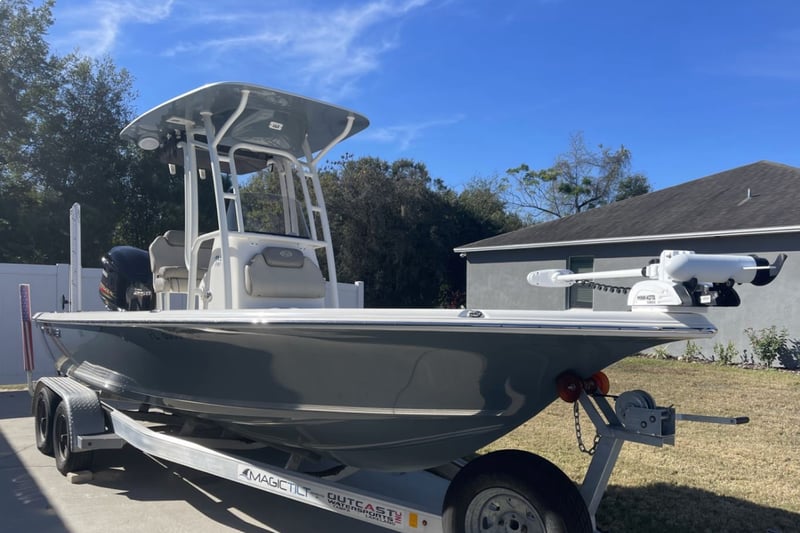 1385476 24 Key West 230 Bay Reef For 4 Passengers