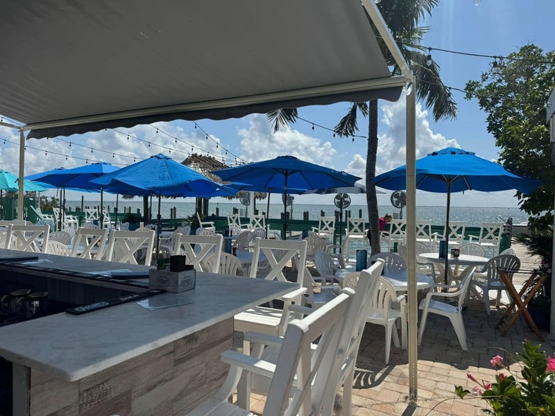 Outdoor dockside dining