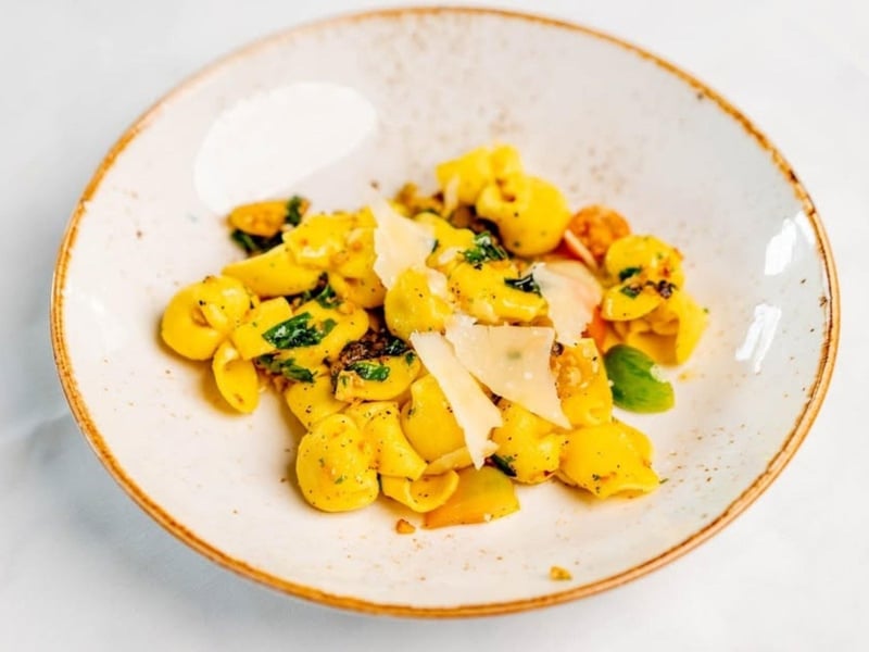 Fiocchetti with white truffle and ricotta