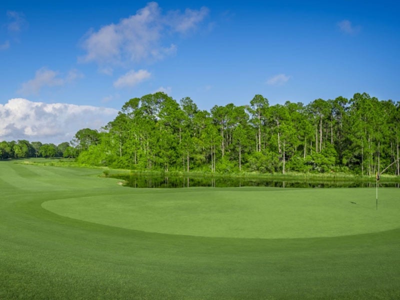 The Peninsula Golf and Racquet Club
