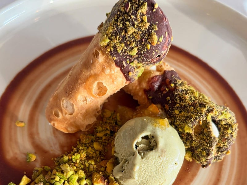 Cannoli with pistachio gelato