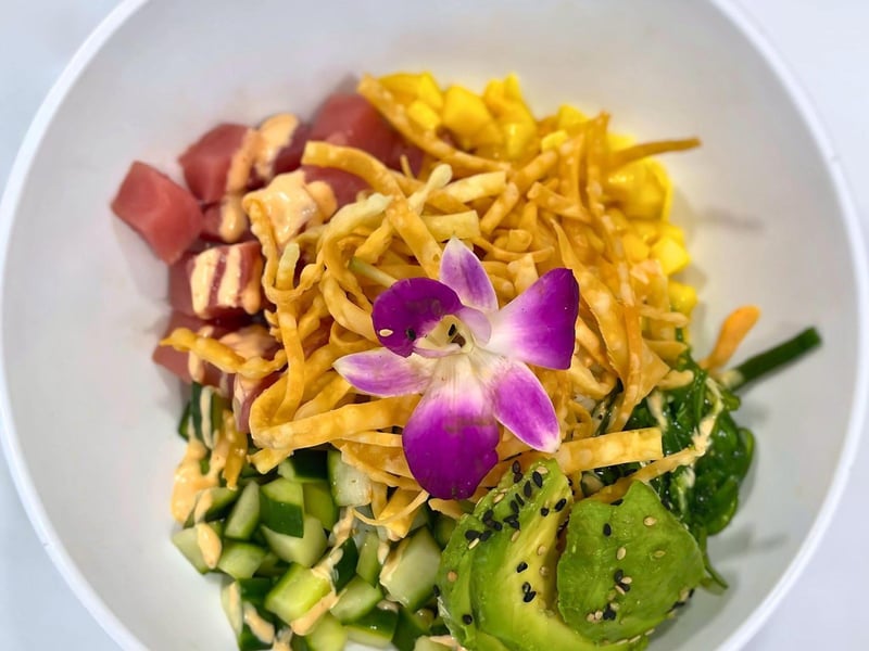 The tuna poke bowl with spicy mayo