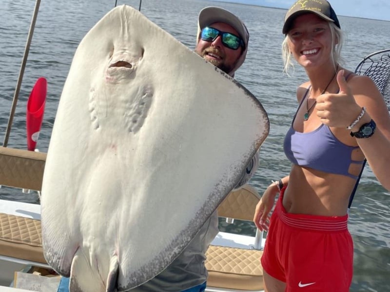 A stingray caught with Thrill Of It All