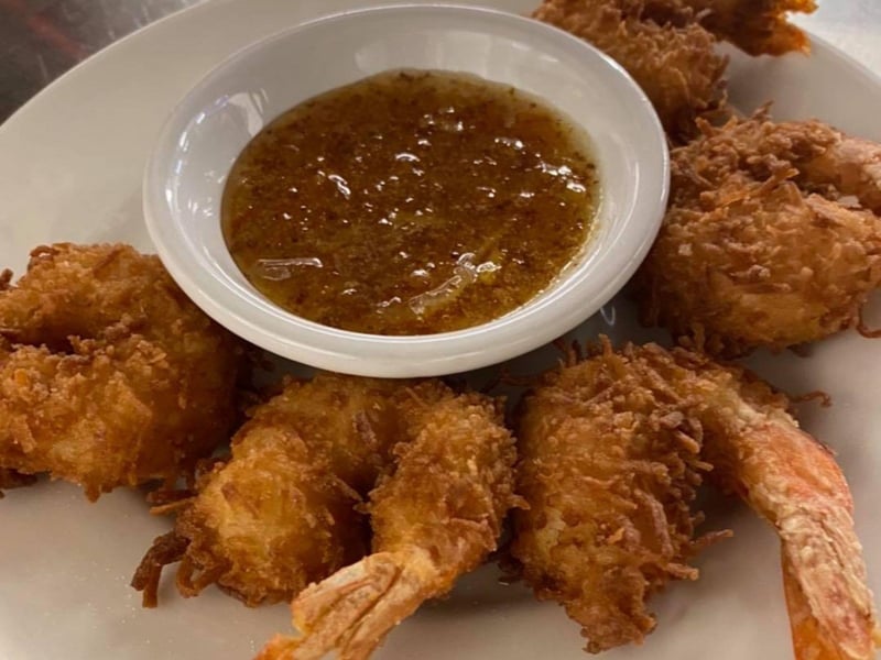 Coconut shrimp with a marmalade sauce