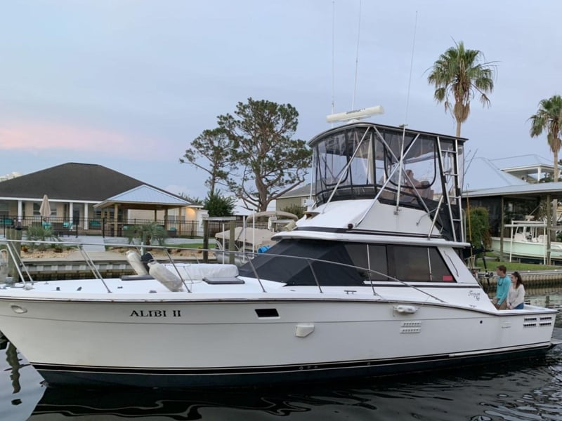 Alibi 2 Charter Fishing on the dock in Orange Beach, Alabama