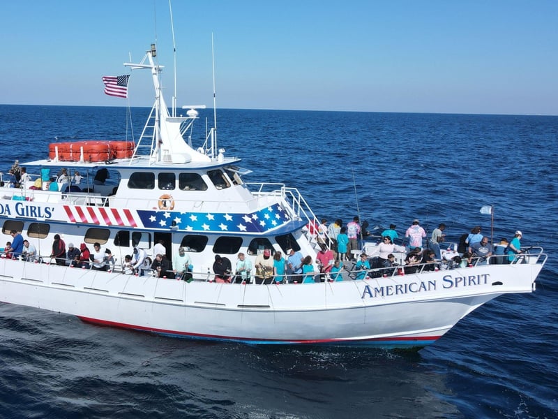 426676 American Spirit On The Water With Guests 