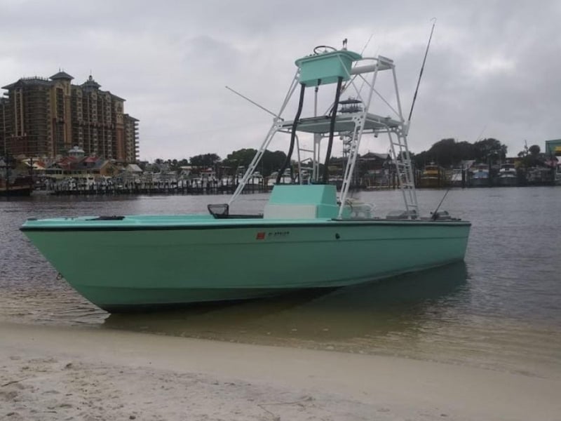 426981 Get The Gaff Sportfishing Charter In Destin, Florida 