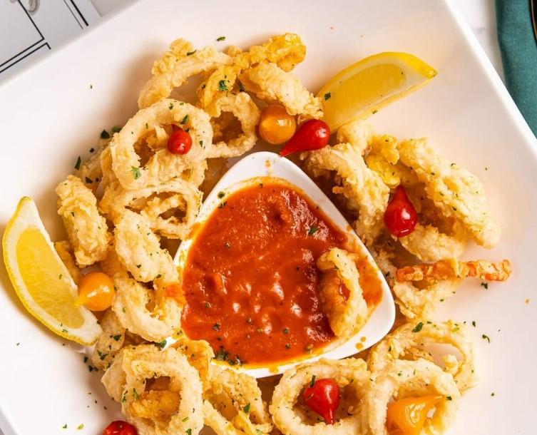 Crispy calamari from Commelfo in Destin, Florida