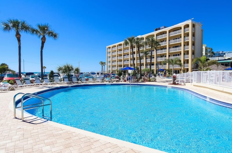 473143 St Pete Beach Vacation Rentals Coral Reef Beach Resort  1326 0 20243 4551
