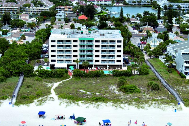 473154 St Pete Beach Vacation Rentals Sand Pebble Resort 8416654