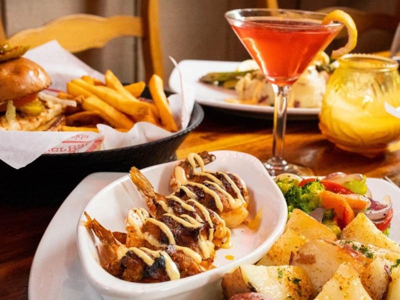Entrees and cocktails at AJs Oyster Shanty on Okaloosa Island