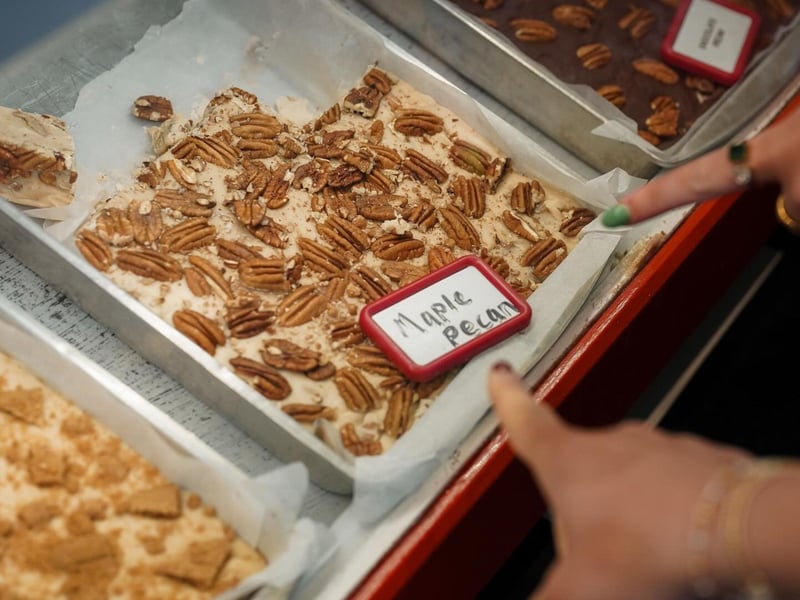 Maple pecan fudge