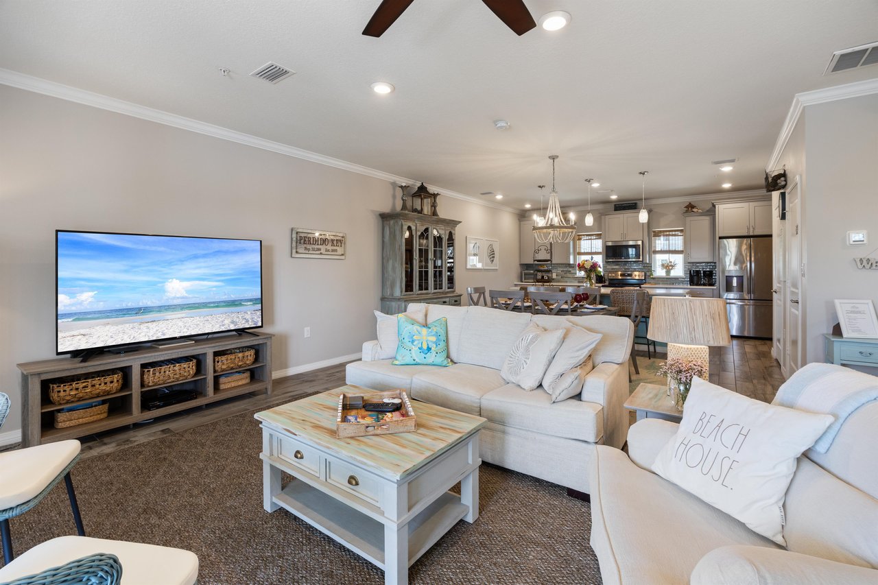 Upscale Coastal Townhome in Lost Key offers Free Golf, too!