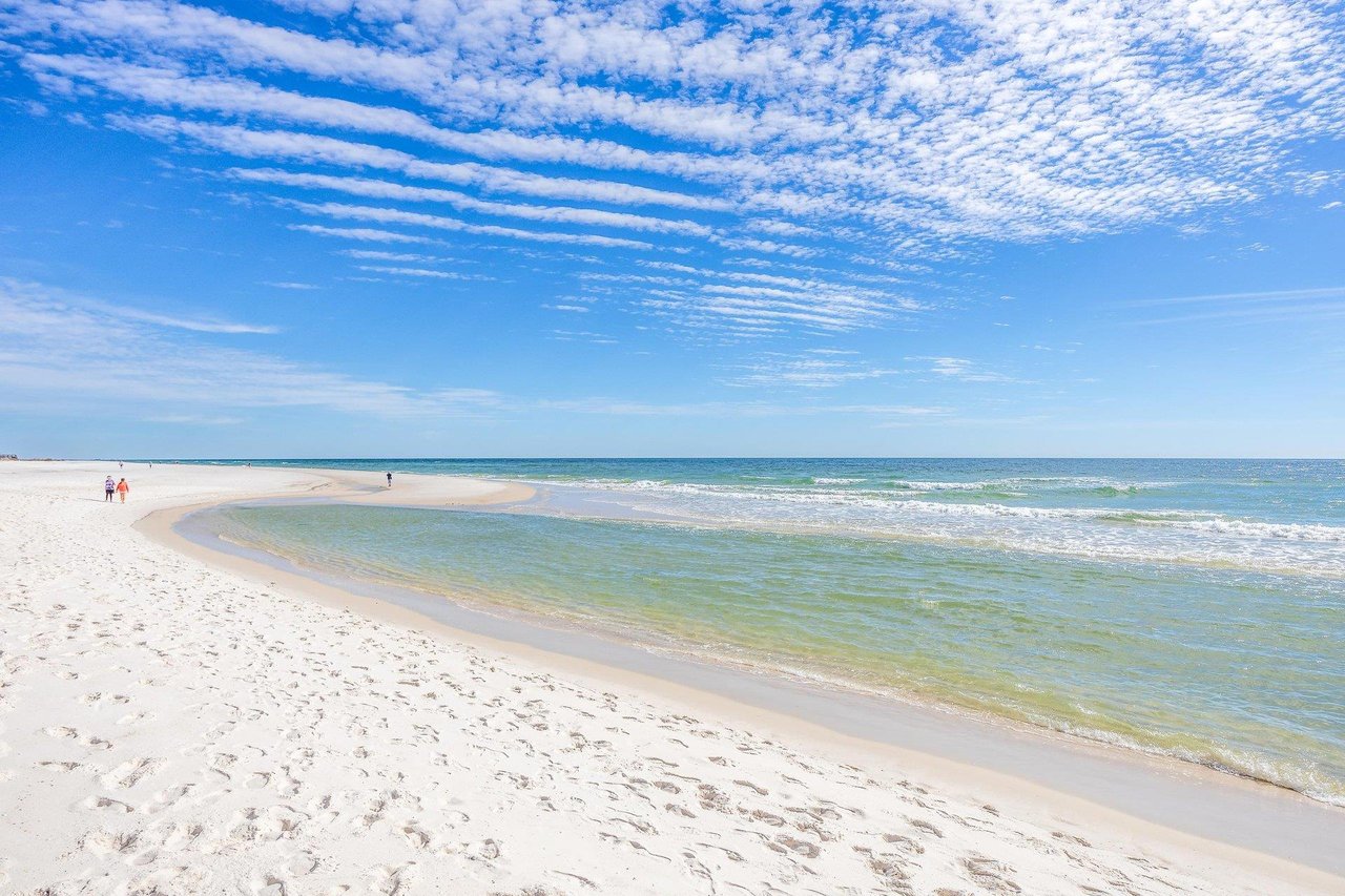 Minutes to Johnsons Beach and 8 miles of pristine, natural beach on both the gulf side and the intracoastal waterway side of the island.
