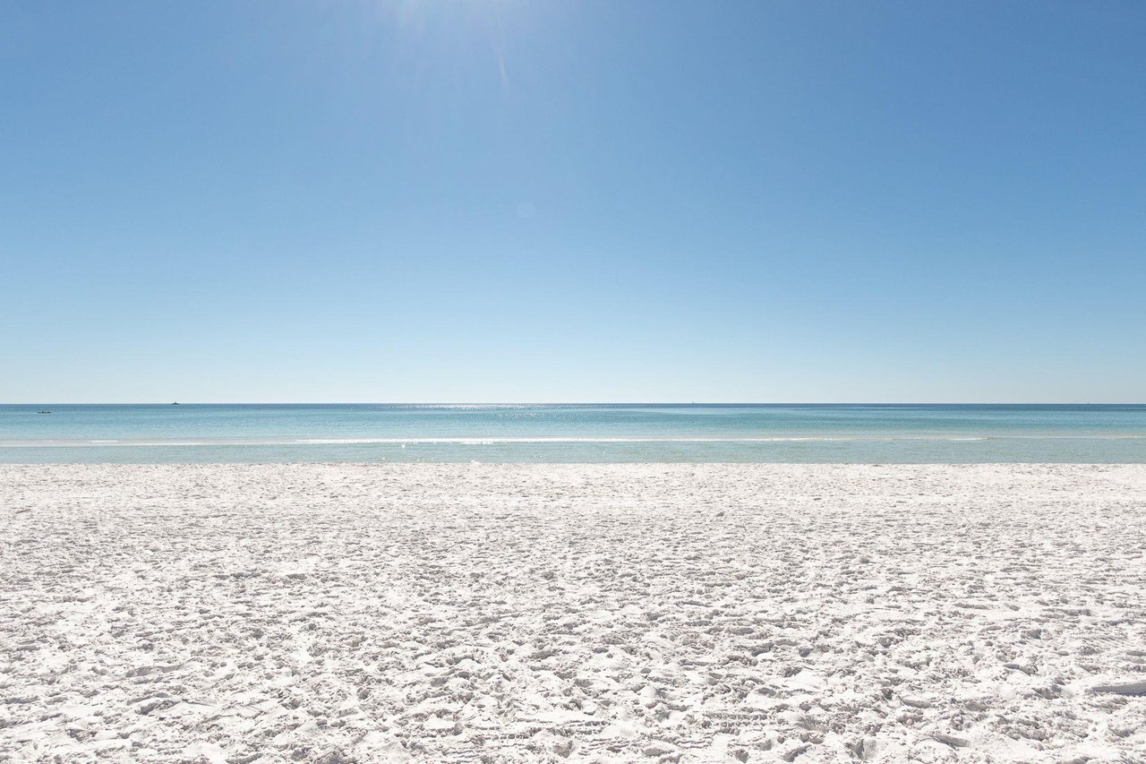 1455407 Crystalbeachfloatdayalt