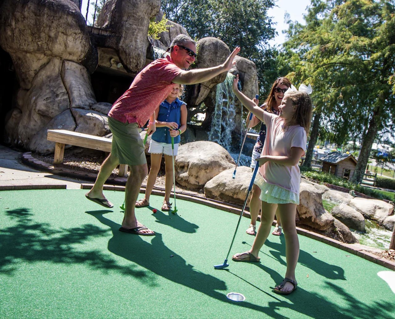 1986885 Enjoy Mini Golf When You Stay At Destin Condo Rentals