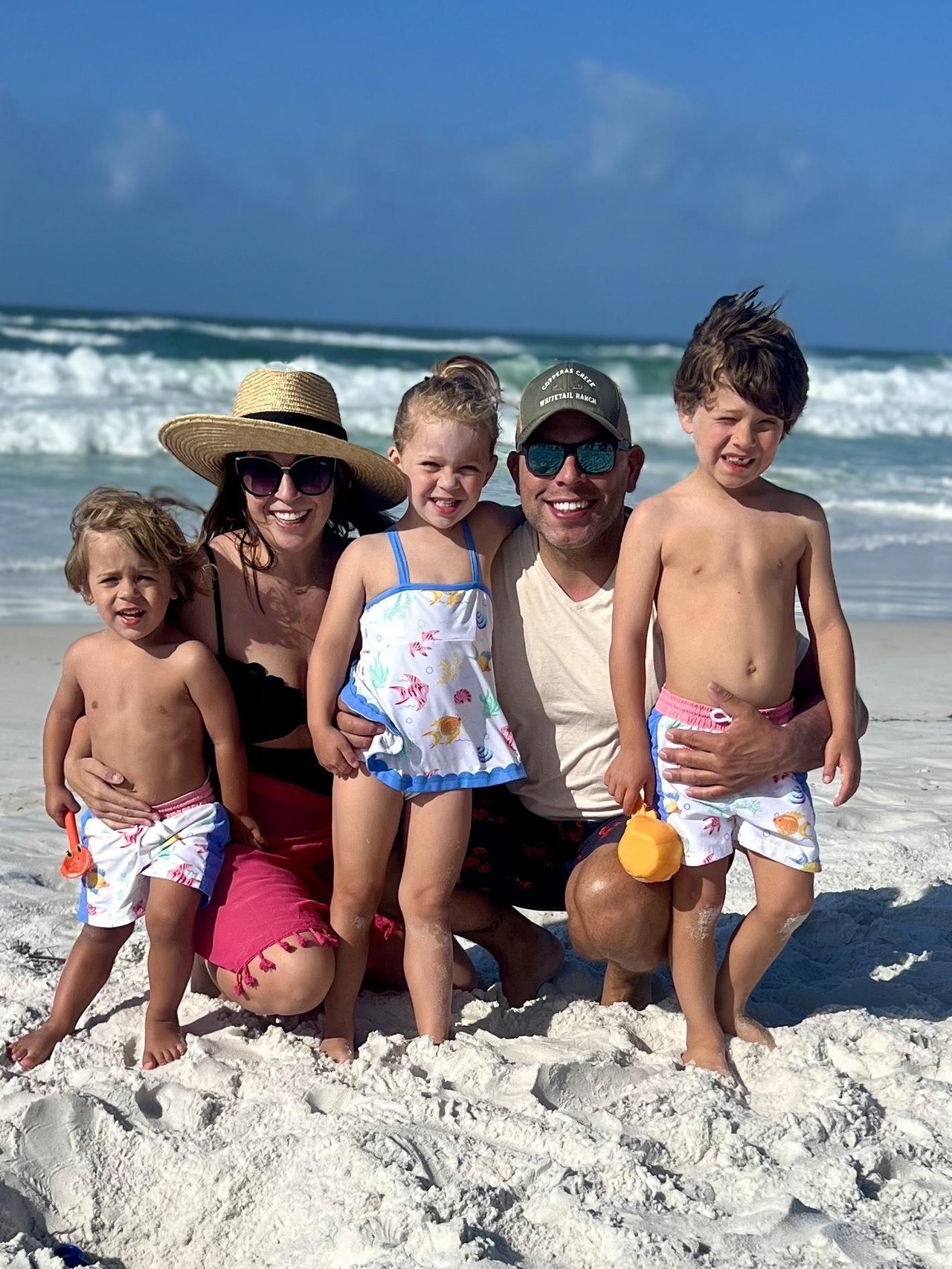 2043597 Red Stick Mom Image