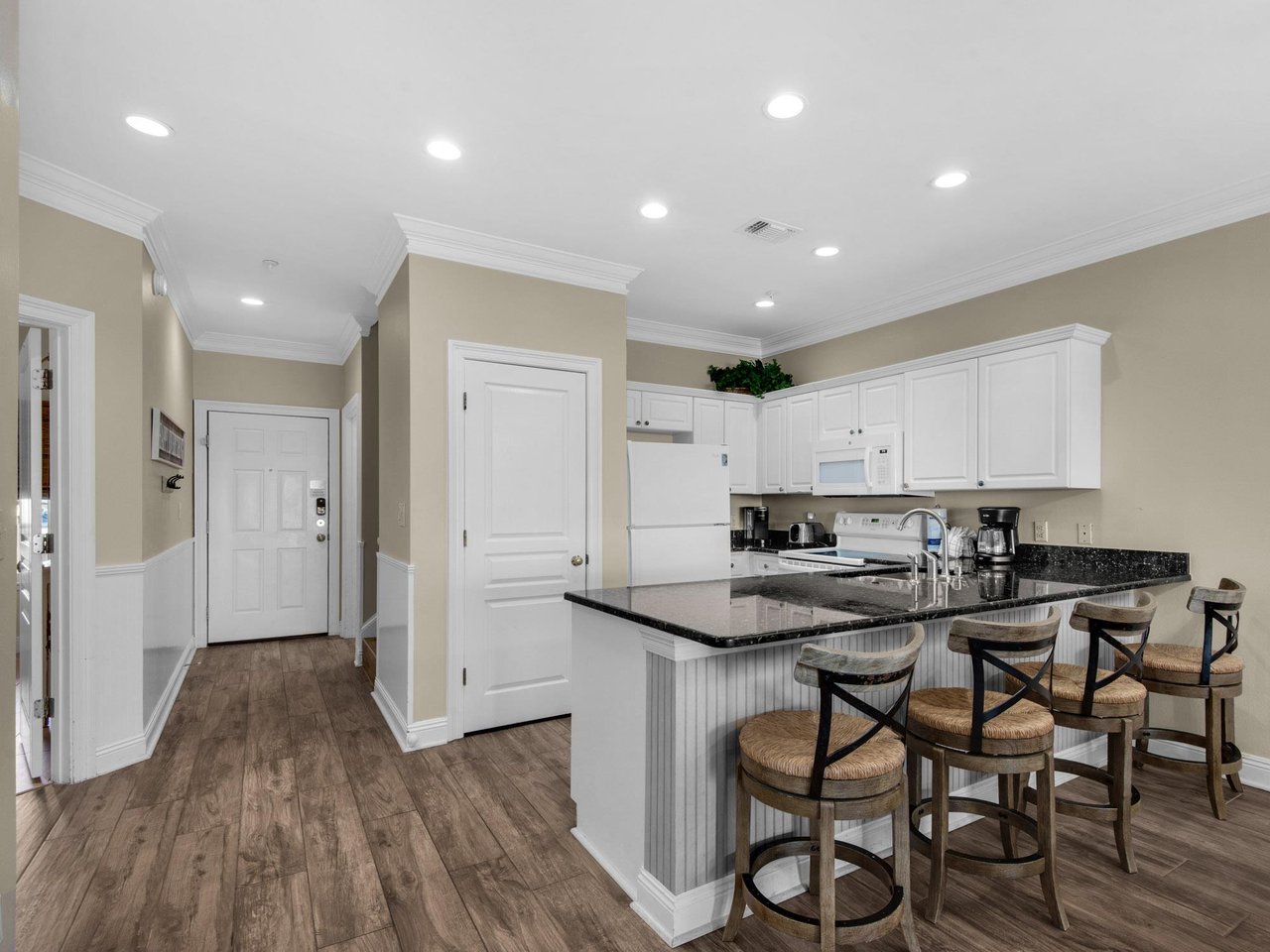 Additional Seating at Bar