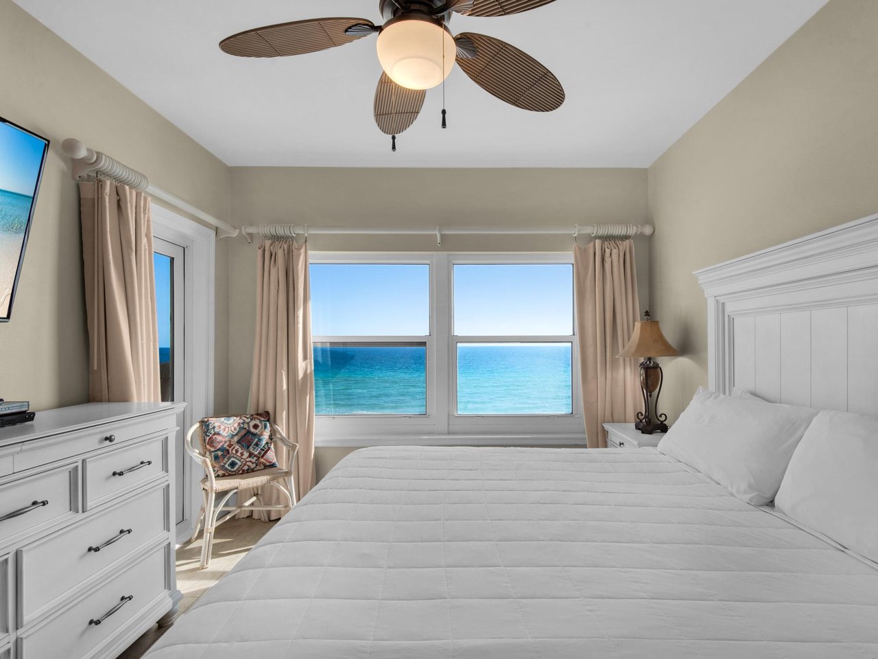 Primary Bedroom with Gulf View