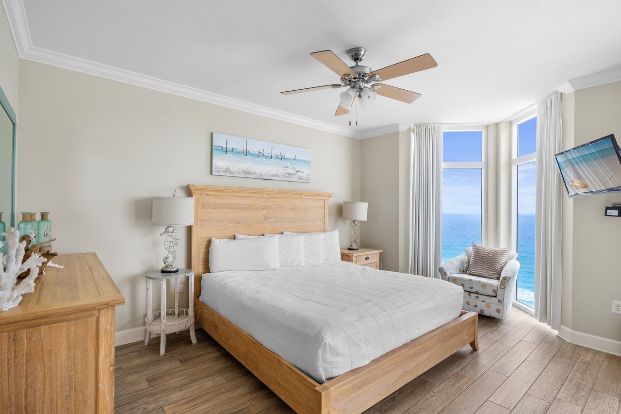 Primary Bedroom with King Bed