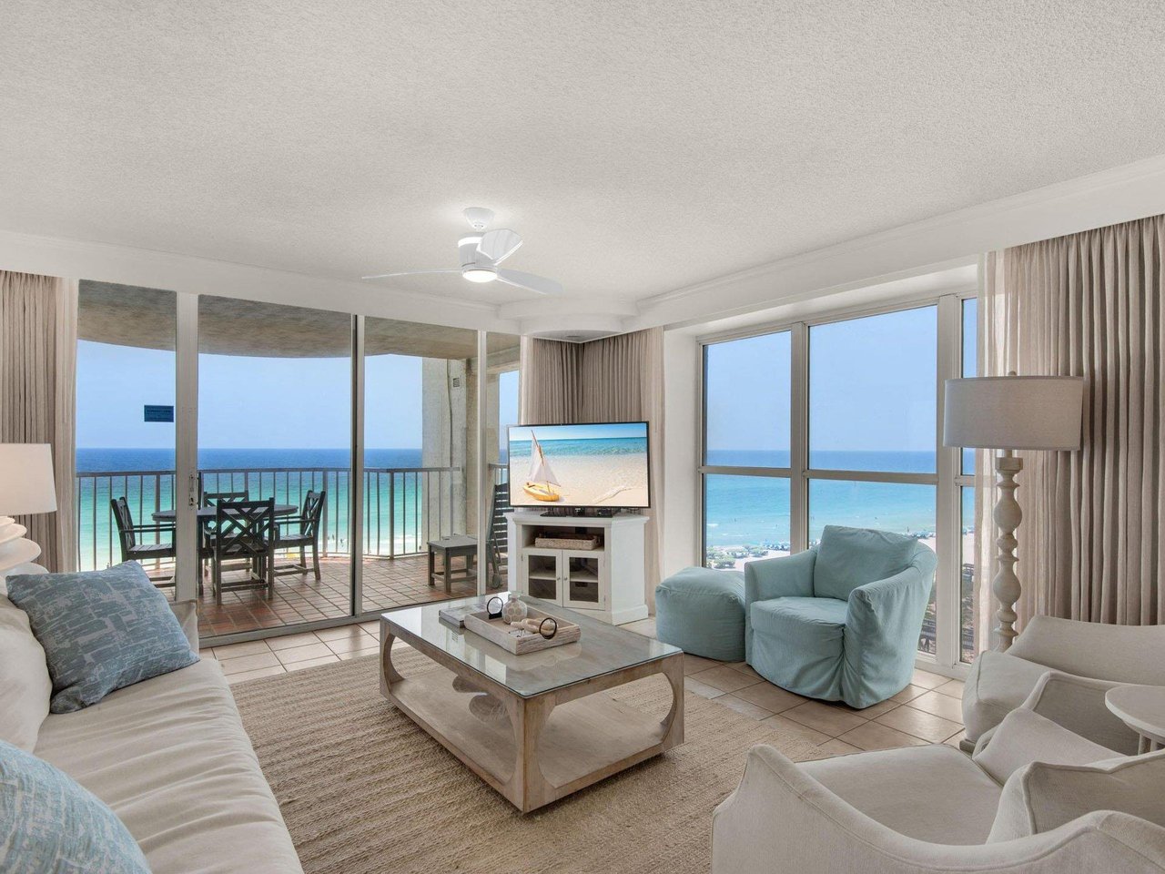 Living Area with Gorgeous View