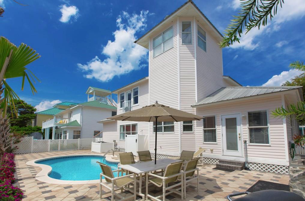 Lounge in the Private Pool Area