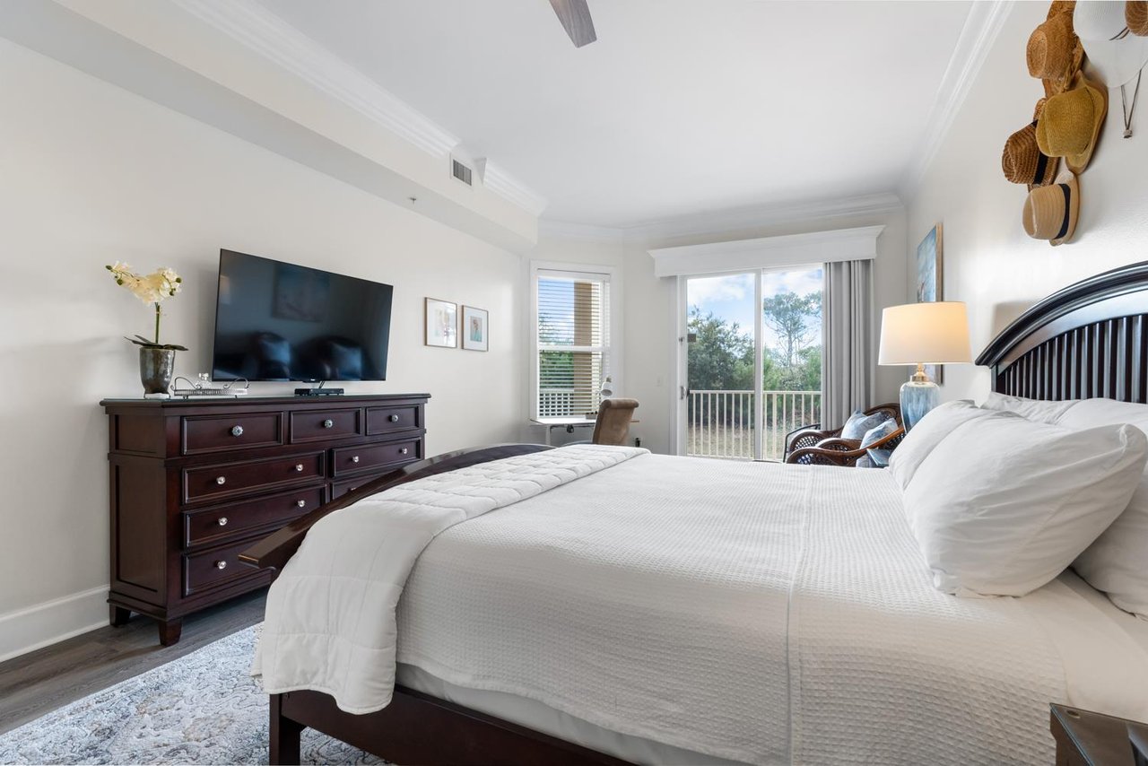 Spacious Primary King Suite with Balcony Access