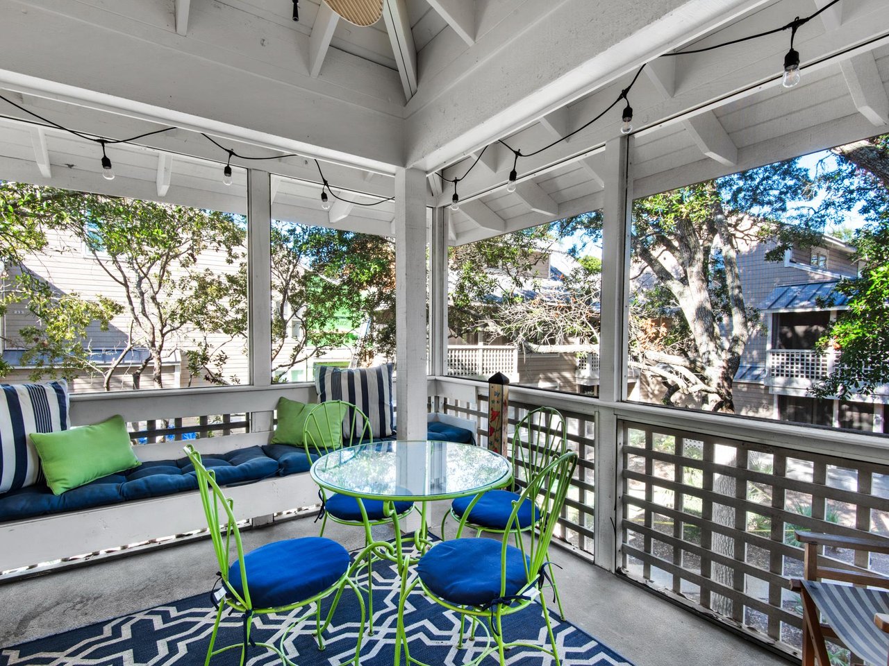 Private Screened Porch