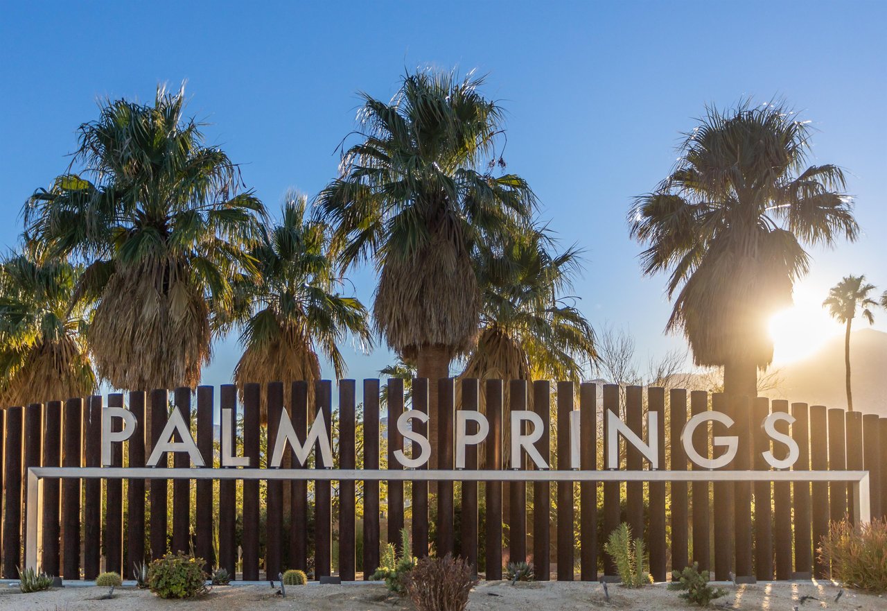 228119 Palm Springs Sign Updated