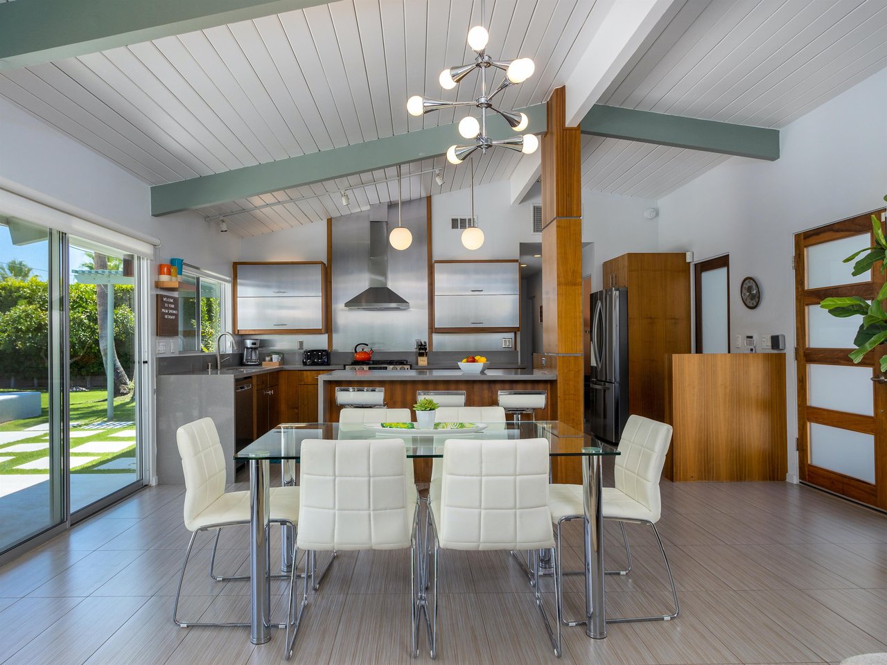 Share a Meal with Friends