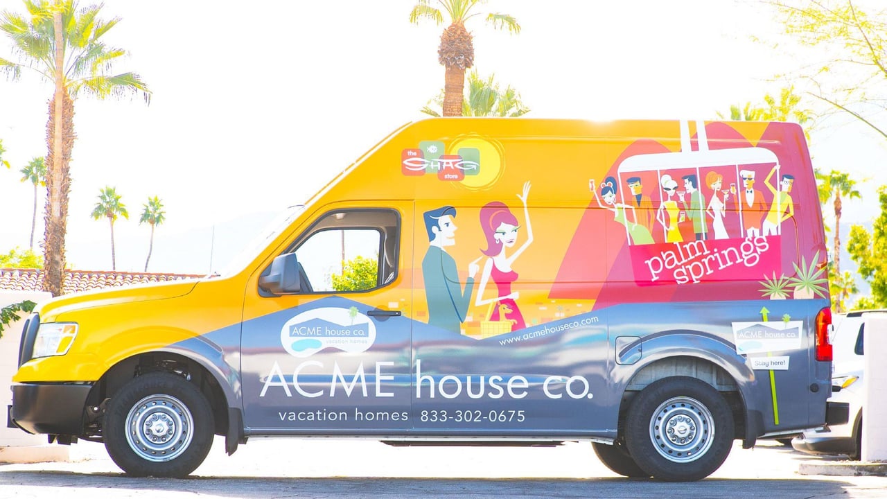 362048 Emagazine_acmehousecompany