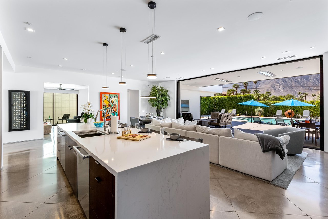 Fabulous open floor plan