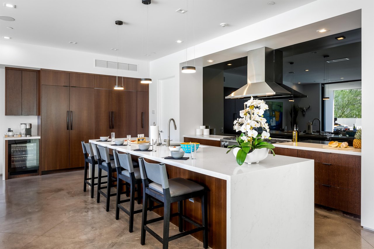 Breakfast bar for four