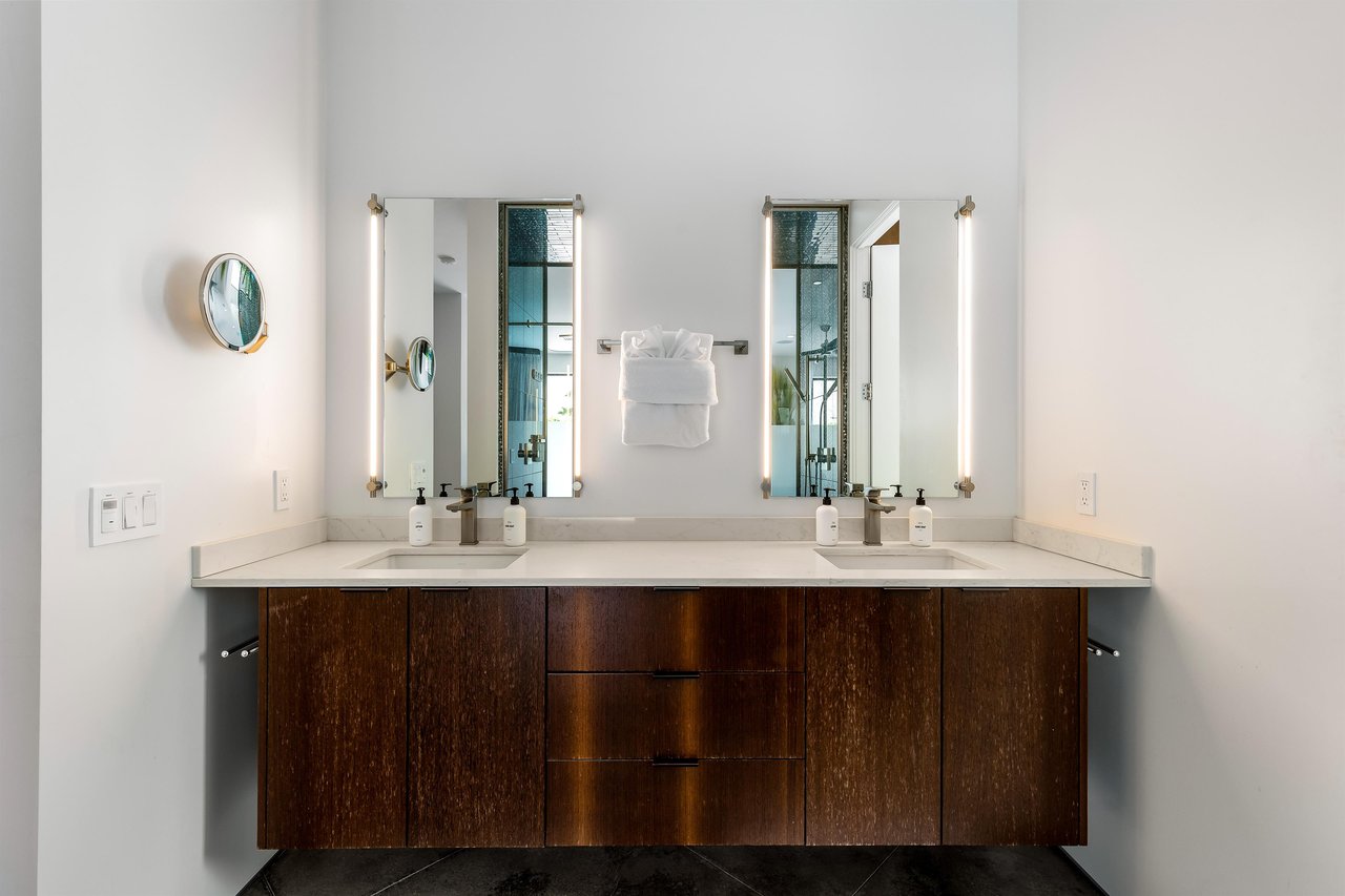 Double mirror bathroom vanity