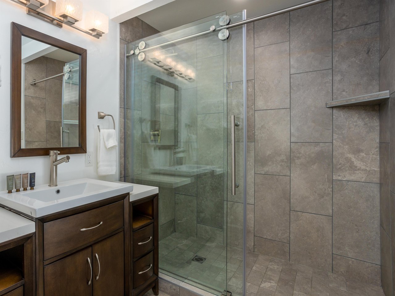 Glass Walkin Shower