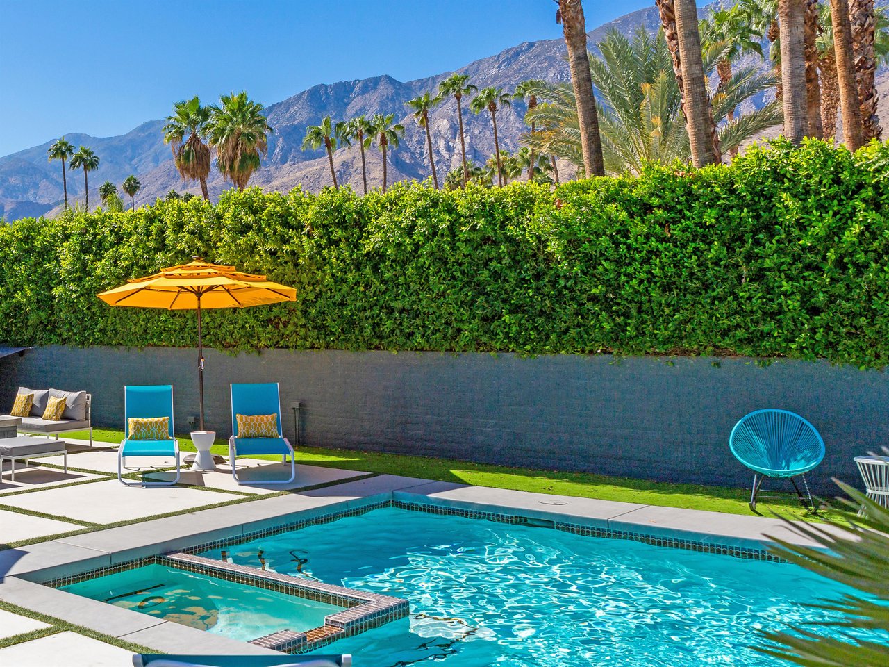 Relax in sunny Palm Springs