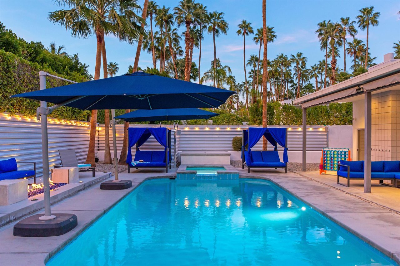 380012 Pool With Spa And Fire Pit In Palm Springs