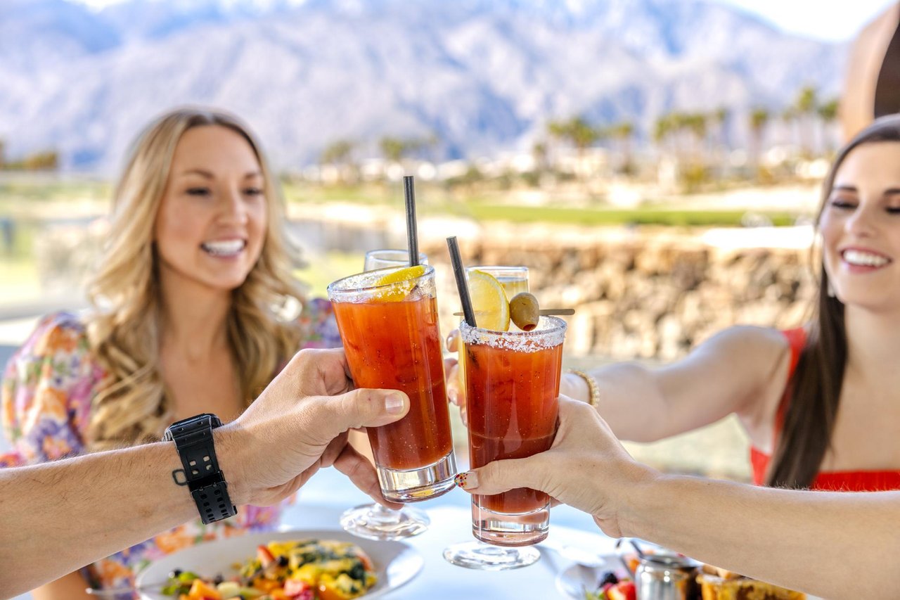 403358 Eating Brunch In Palm Springs