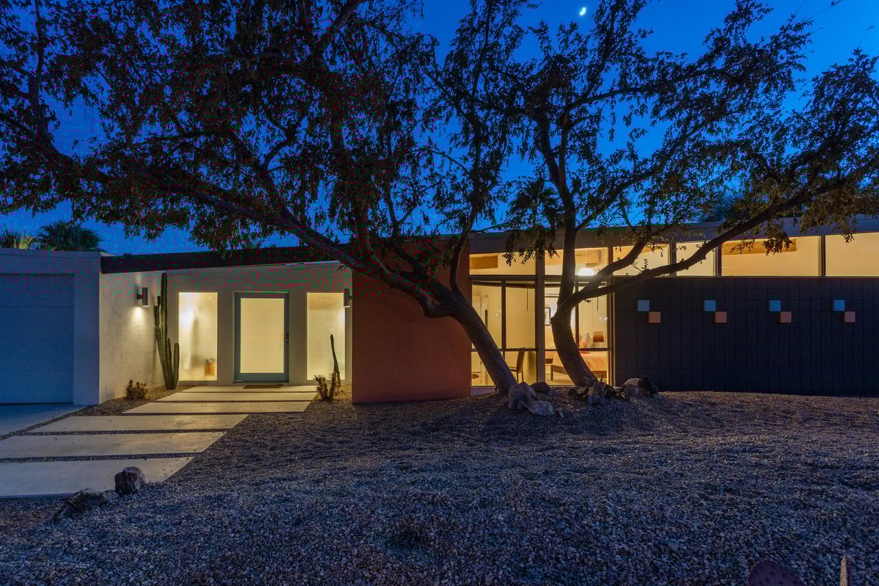 Papillon Palm Springs