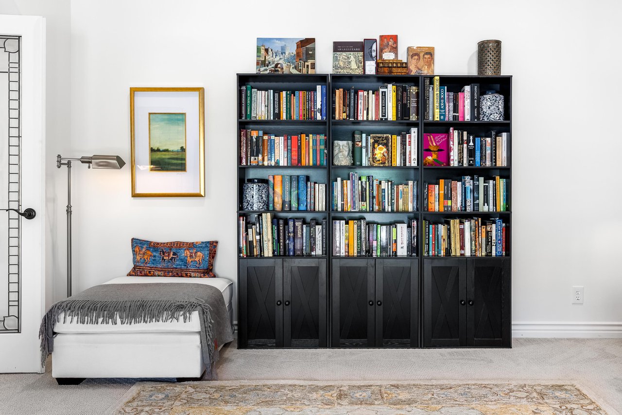 So many books to choose from