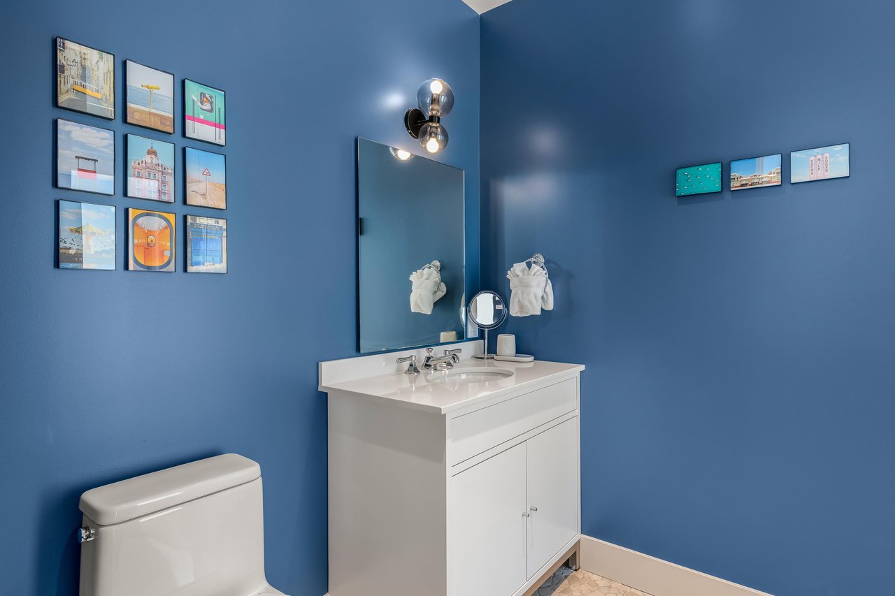 Guest Suite Connected Bath