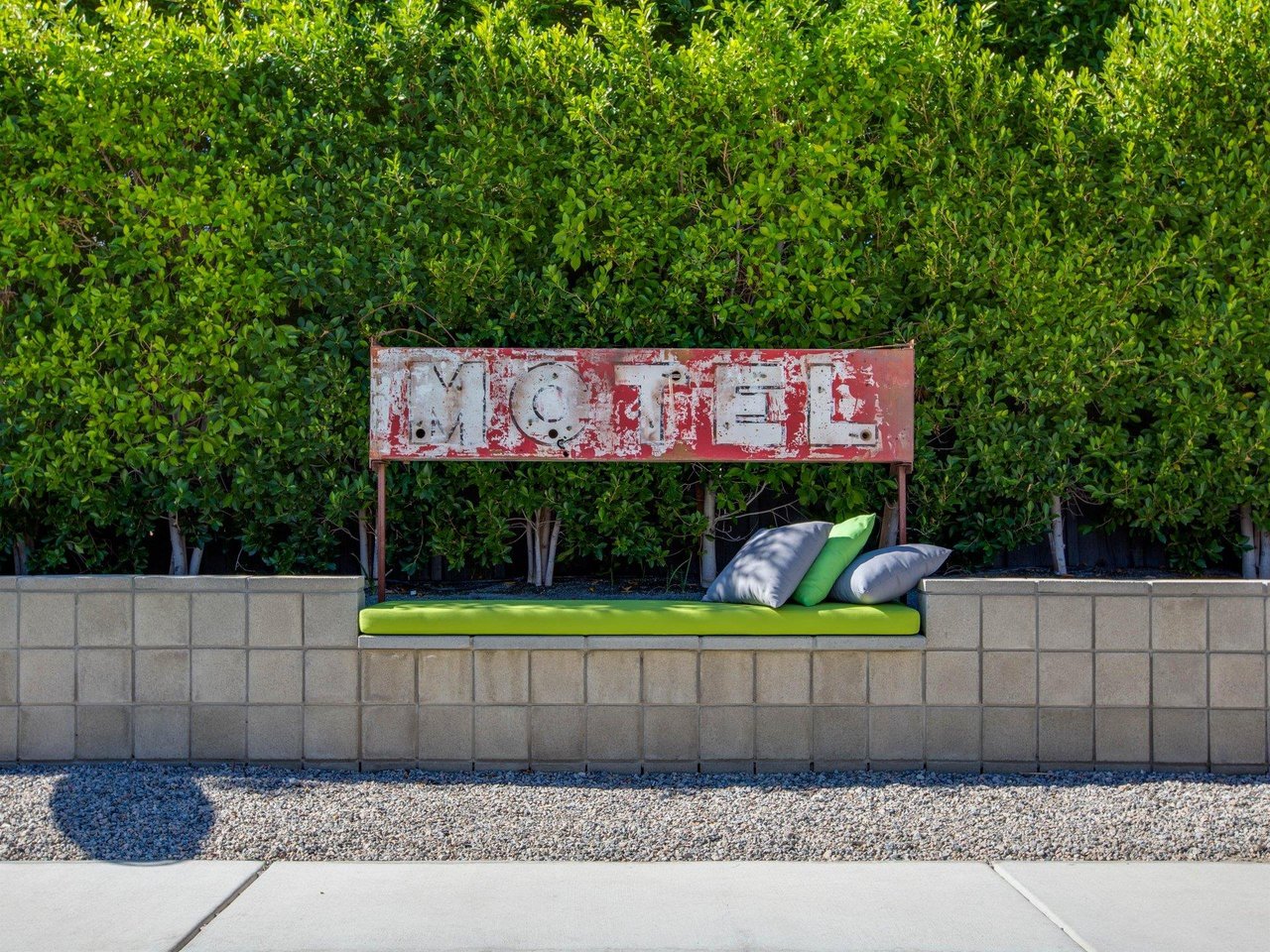 Plenty of poolside amenities