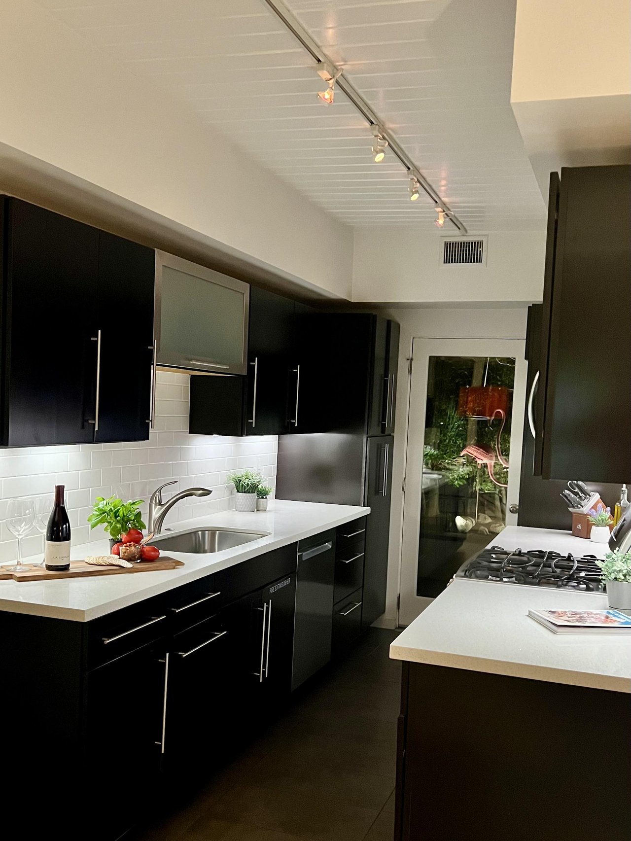 Enjoy cooking with your friends and family